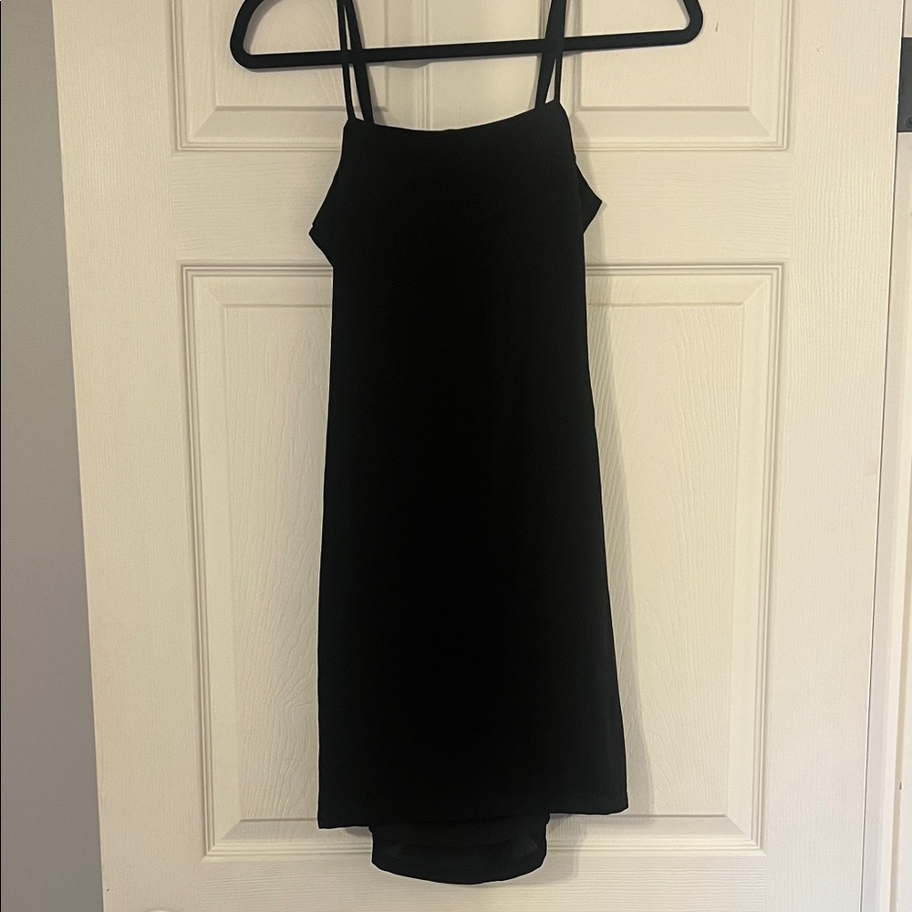 Elegant Black Sleeveless Dress